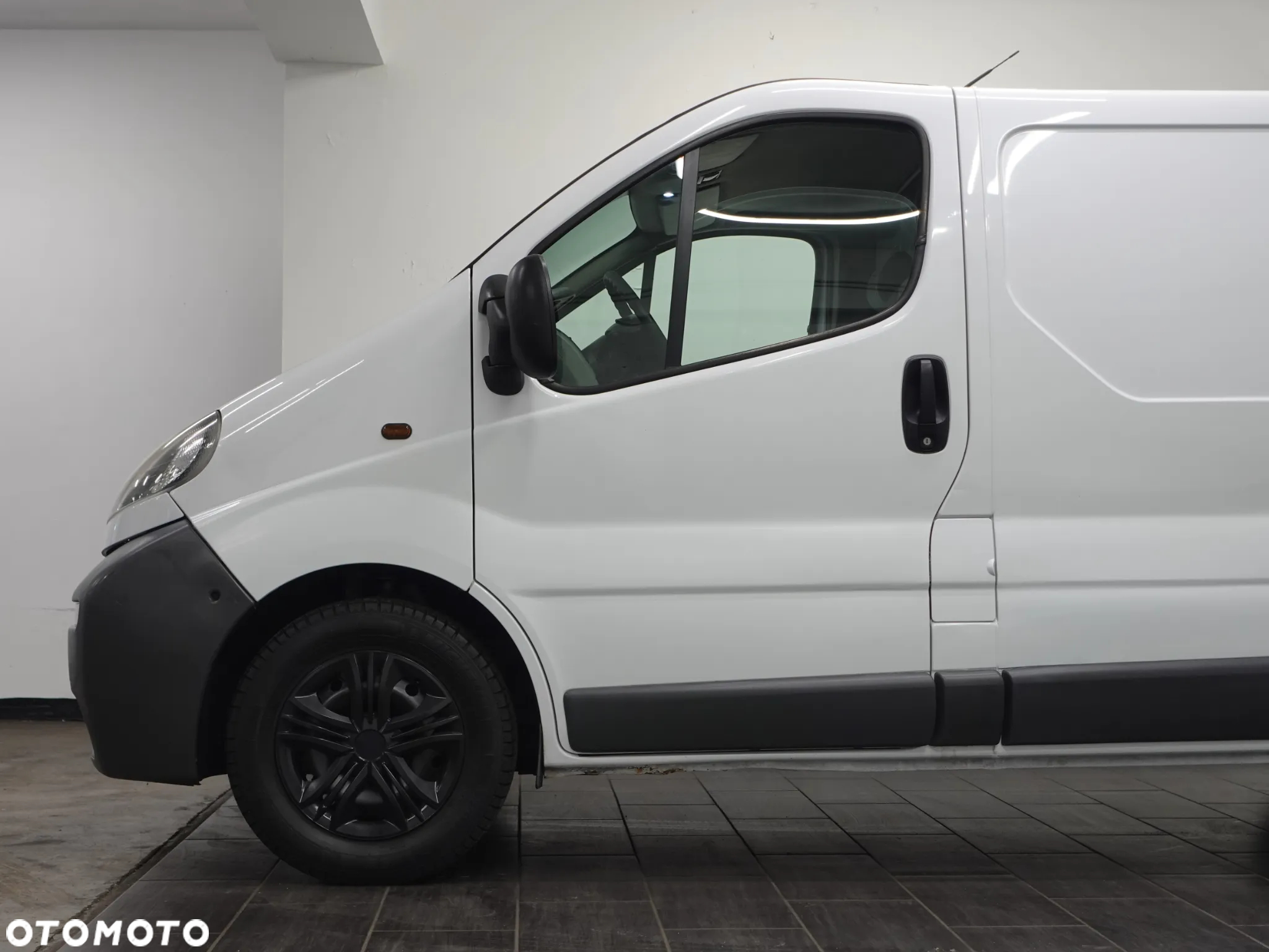 Opel Vivaro - 18