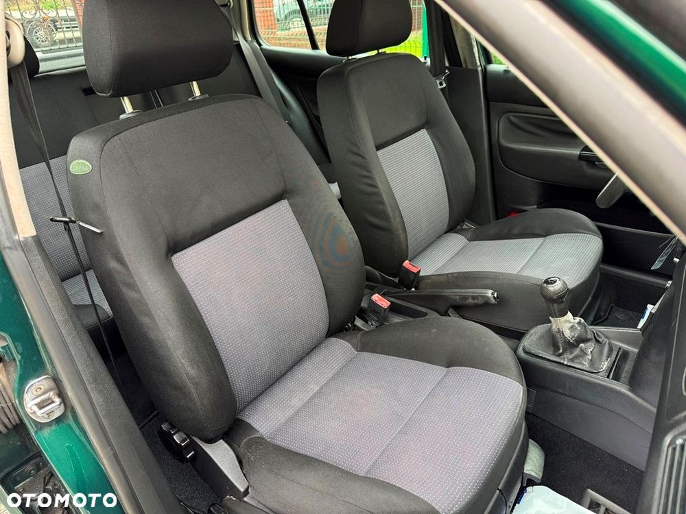 Volkswagen Golf 1.4 Goal - 29