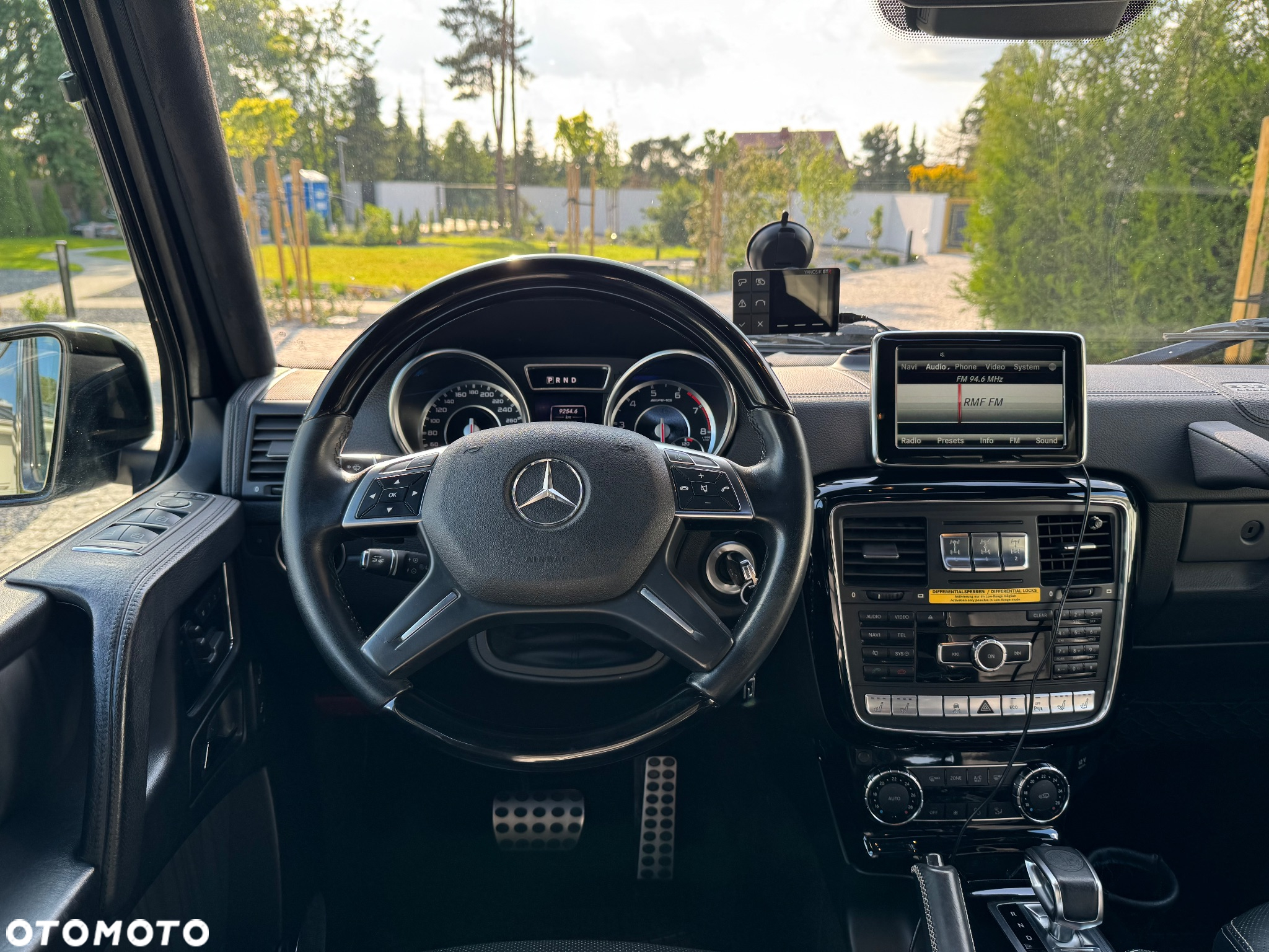 Mercedes-Benz Klasa G 63 AMG L - 35