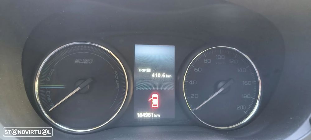 Mitsubishi Outlander 2.0 MIVEC Instyle Navi+ - 4