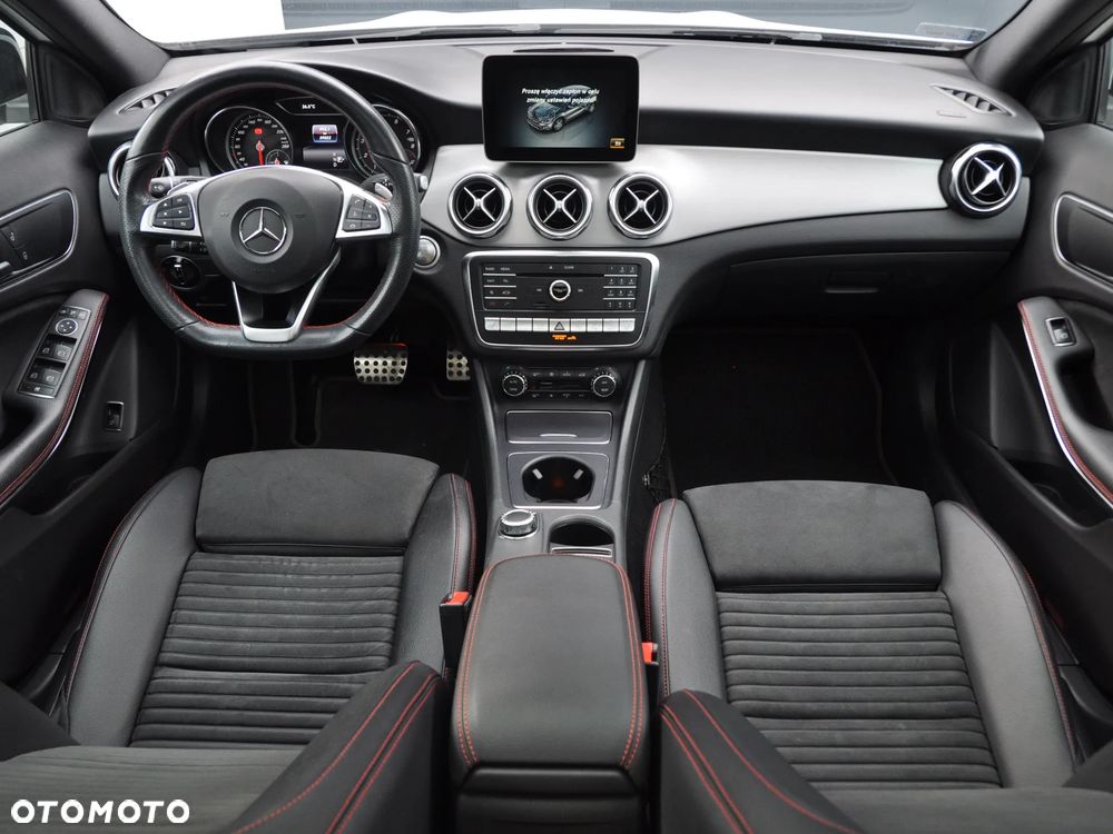 Mercedes-Benz GLA 220 4-Matic AMG Line - 5