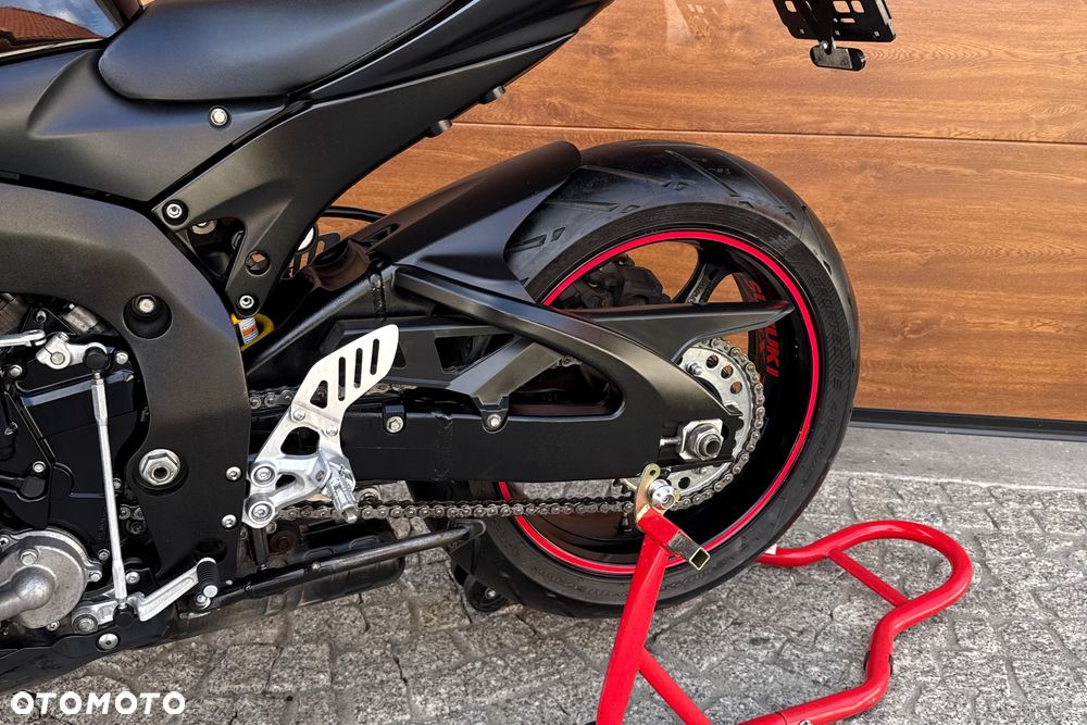 Suzuki GSX-R - 21