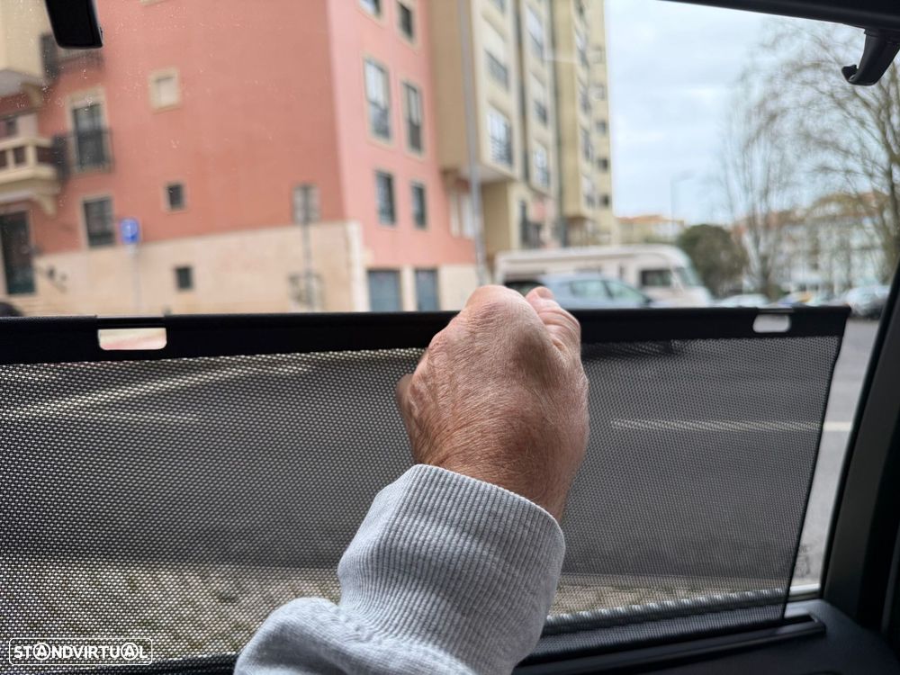 Ford C-Max 1.0 Ecoboost S&S Titanium - 41