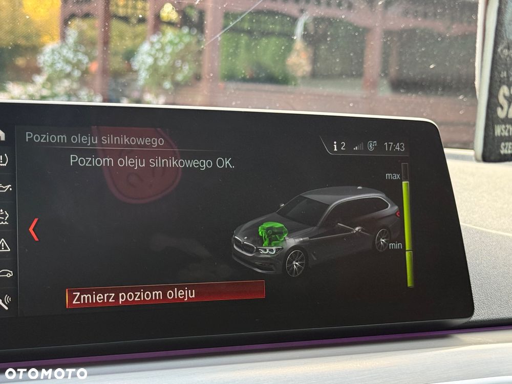 BMW Seria 5 525d Sport Line - 39