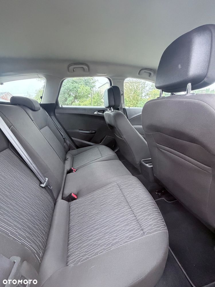 Opel Astra 1.6 Style - 11