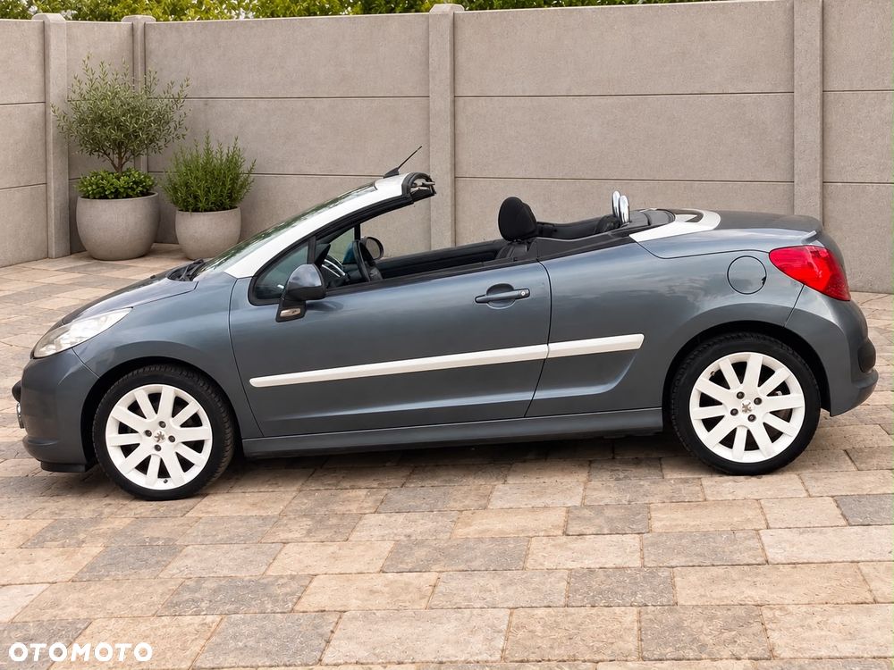 Peugeot 207 CC - 12