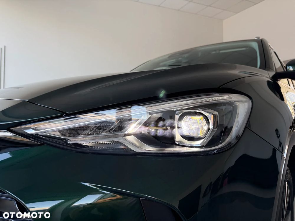 MG ZS Hybrid+ - 10