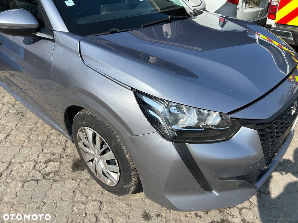Peugeot 208 - 1