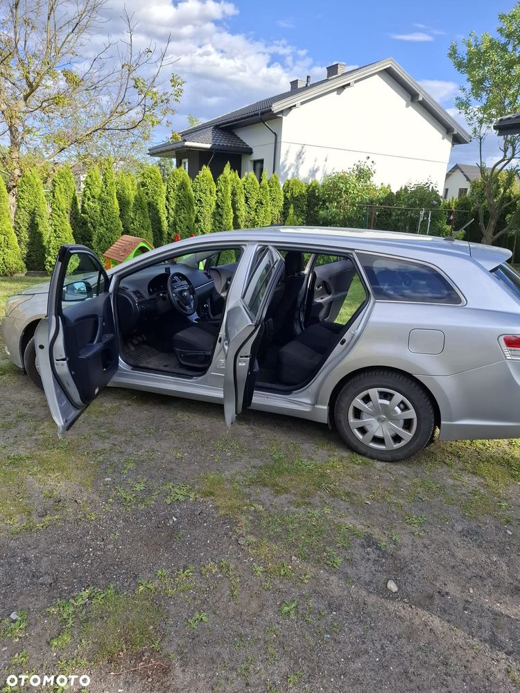 Toyota Avensis 2.0 D-4D Sol - 8