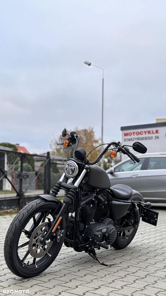 Harley-Davidson Sportster Iron 883 - 3