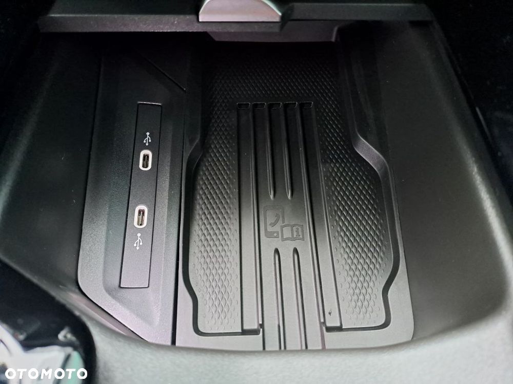 Skoda Superb 2.0 TDI SCR 4x4 L&K DSG - 15