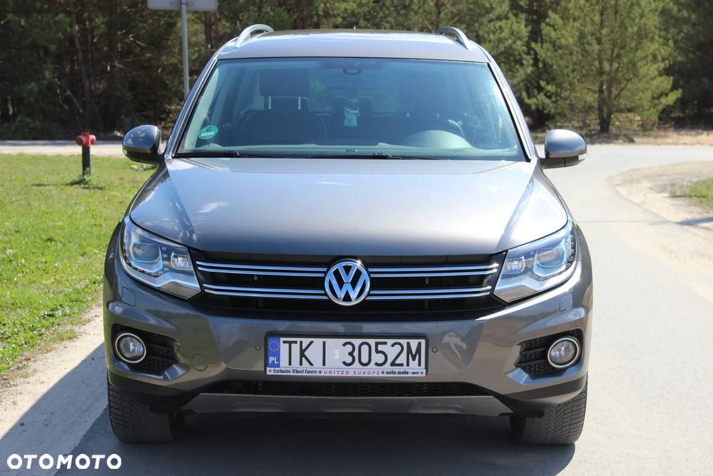 Volkswagen Tiguan 2.0 TDI DPF 4Motion BlueMotion Technology Lounge Sport & Style - 12