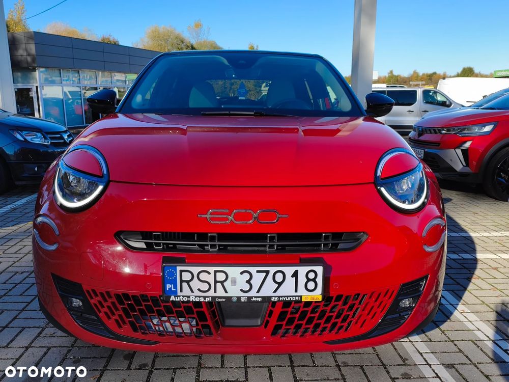 Fiat 600 HYBRID 125 Jahre Edition - 3