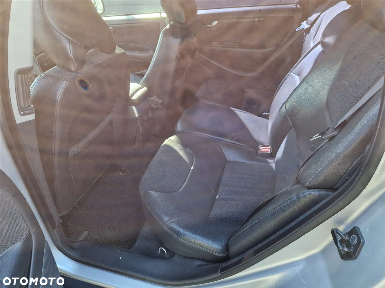 Volvo XC 70 AWD Momentum - 9