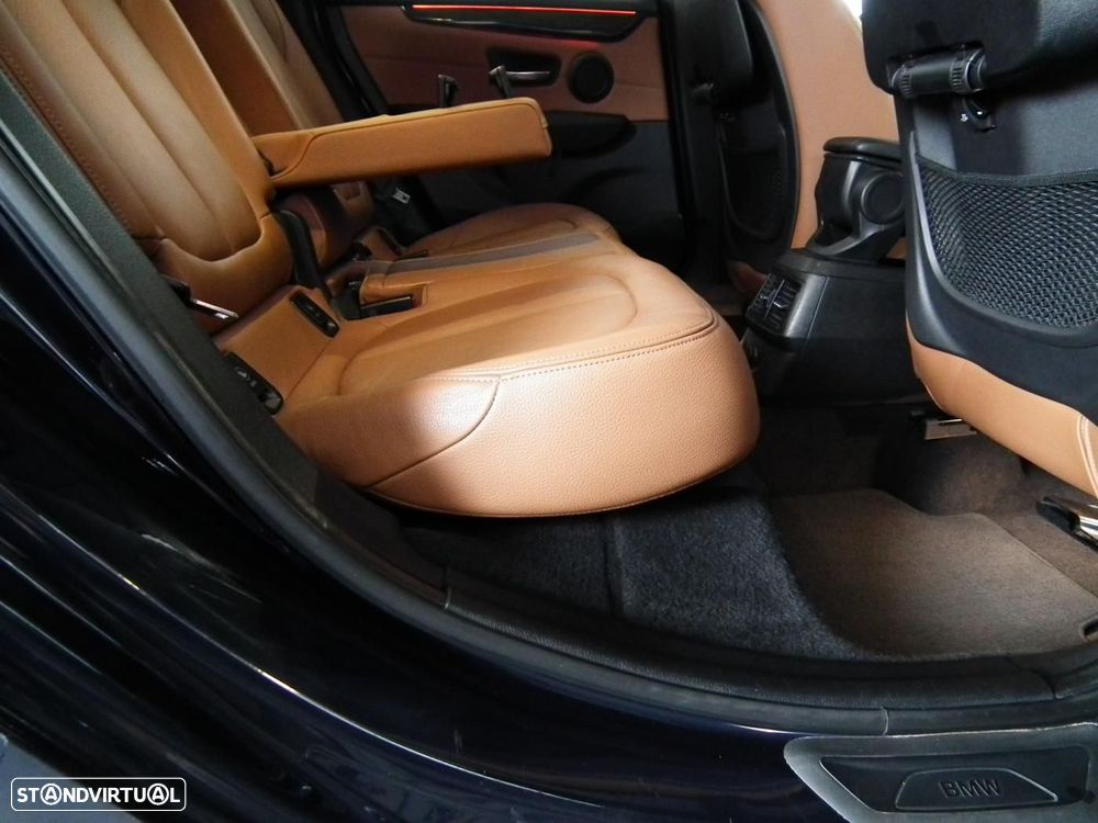 BMW 216 Active Tourer d Line Luxury Auto - 18