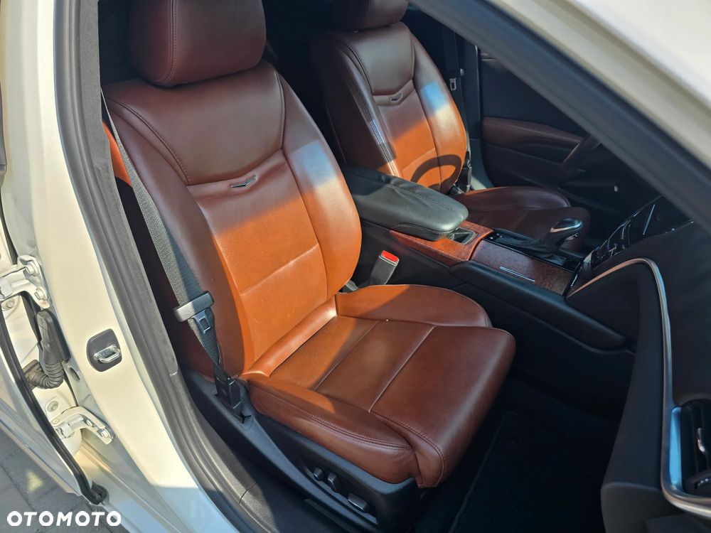 Cadillac XTS - 15