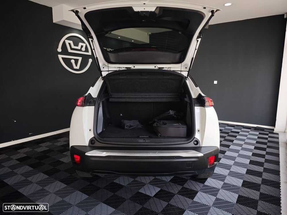 Peugeot e-2008 GT Pack - 54