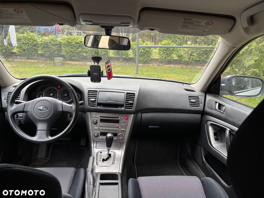 Subaru Legacy 2.0i AT - 9