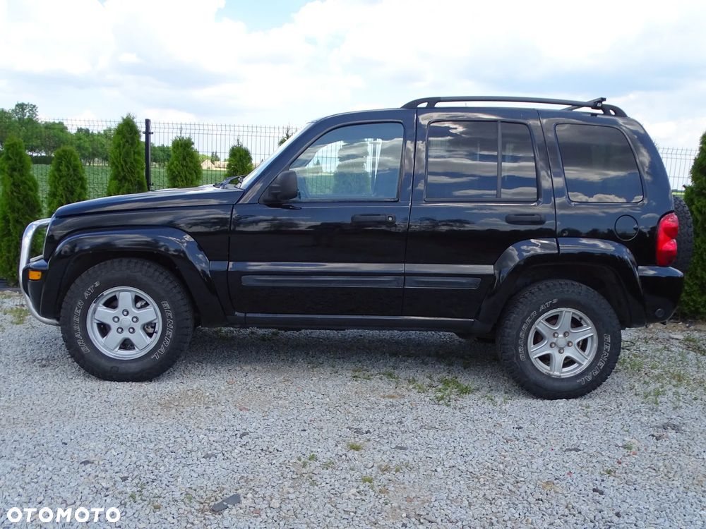 Jeep Liberty - 19