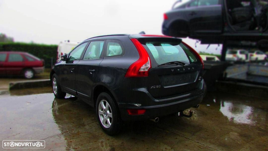 VOLVO XC60 2.4 D3 (163Cv) 2011 - Peças Usadas (6966) - 4