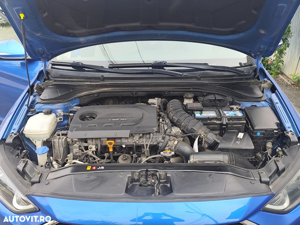 Hyundai Elantra - 7