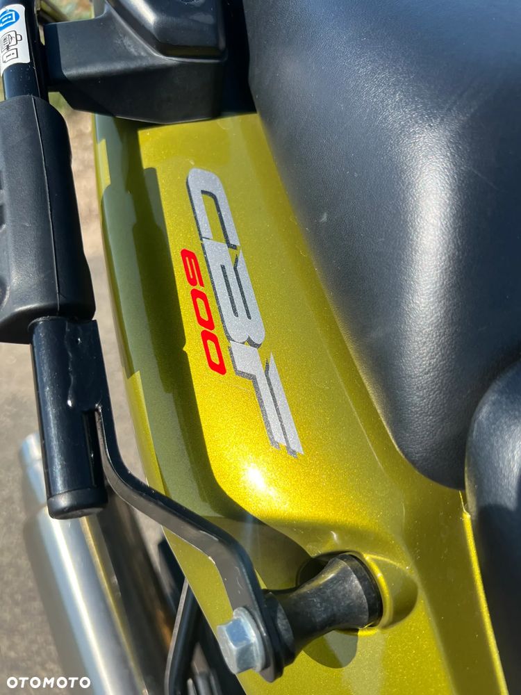 Honda CBF - 12