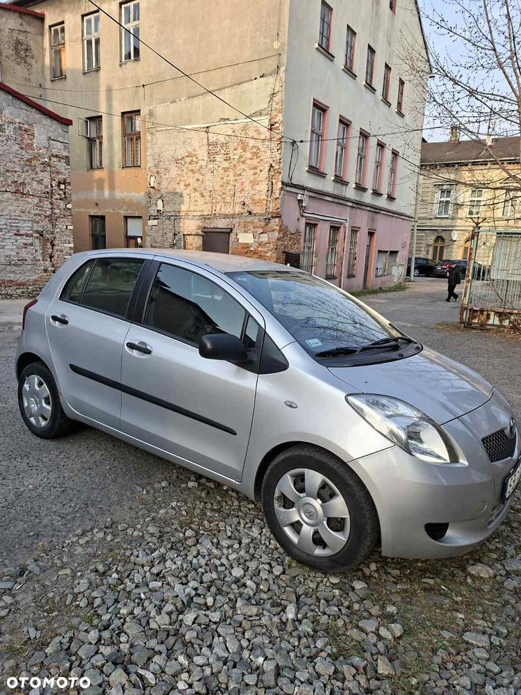 Toyota Yaris 1.3 Sol MM - 5