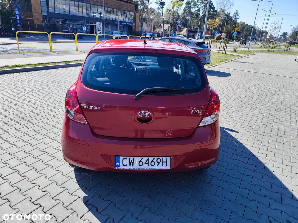 Hyundai i20 1.25 Classic + - 10
