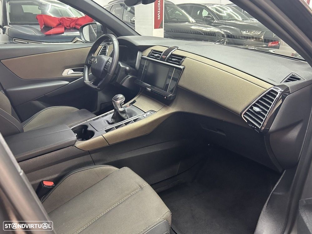DS DS7 Crossback - 10