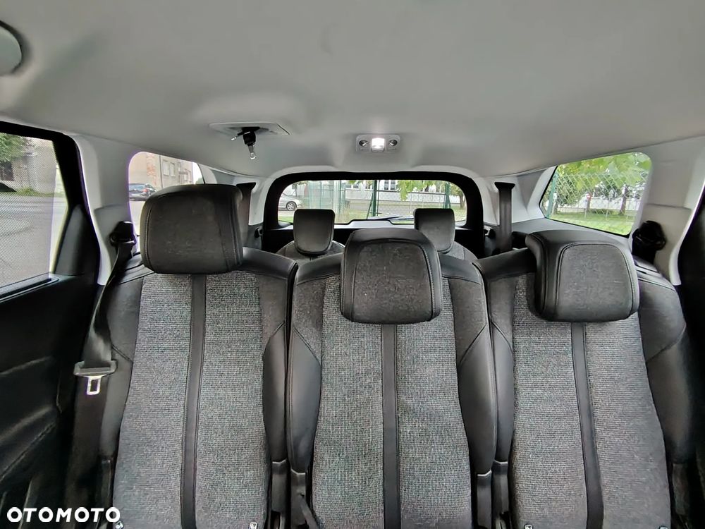 Peugeot 5008 1.5 BlueHDI Allure S&S EAT8 - 20