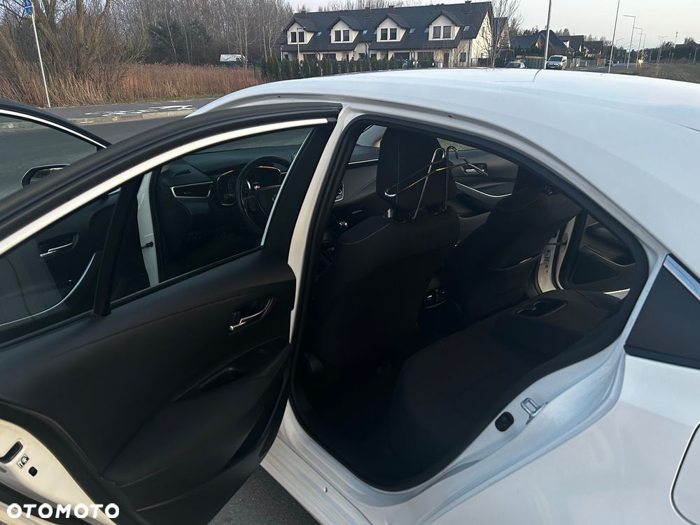 Toyota Corolla 1.6 Comfort - 11