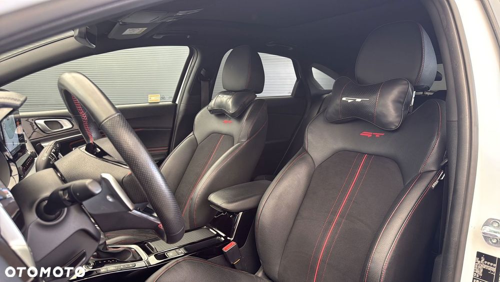 Kia ProCeed 1.6 T-GDI GT DCT - 17