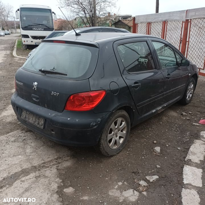 Dezmembrari  Peugeot 307  2000  > 0000 1.6 Benzina - 4