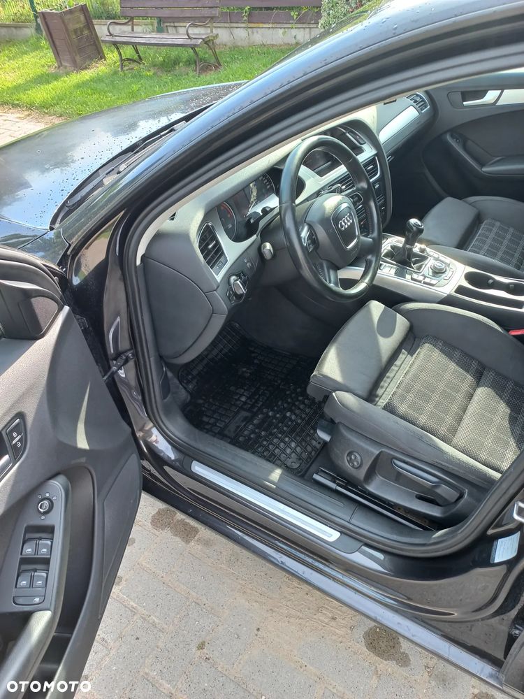 Audi A4 Avant 2.0 TDI - 10