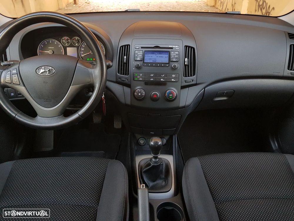 Hyundai i30 CW 1.4 CVVT Blue Comfort - 38