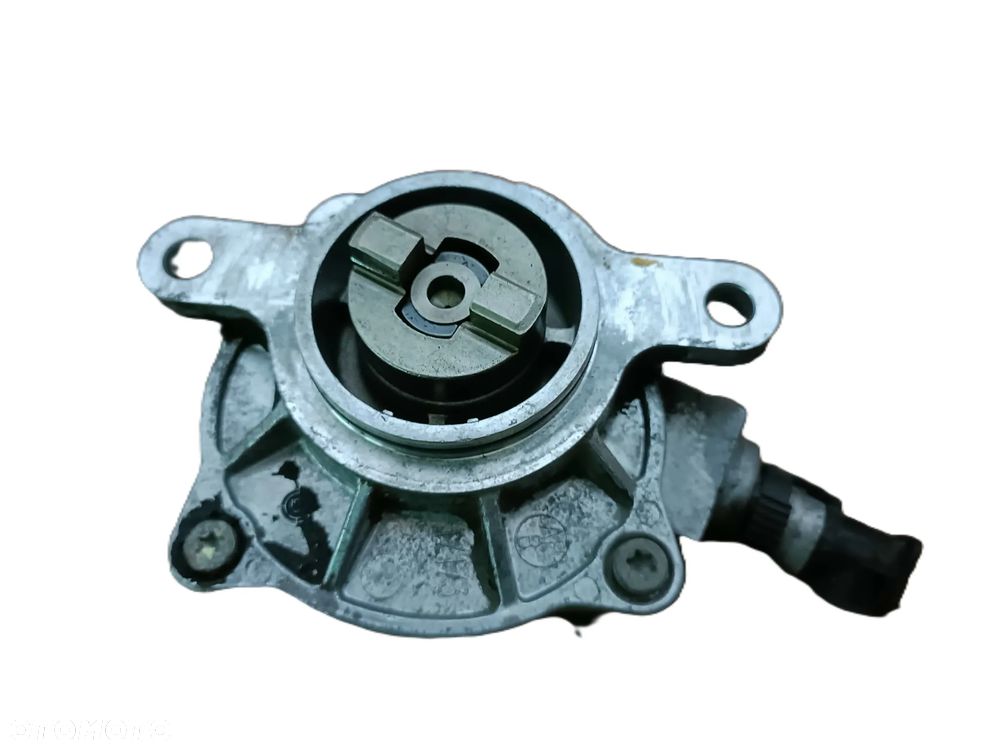 RENAULT MASTER II 98-03 r. 2,5 DCI POMPA VACUM WAKUM 8200102535 * - 1