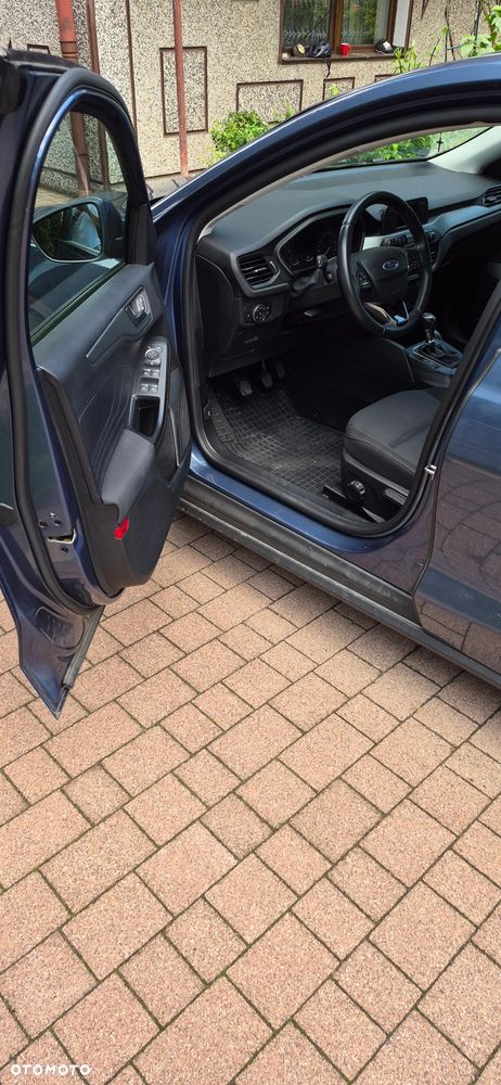 Ford Focus 1.0 EcoBoost Active - 14