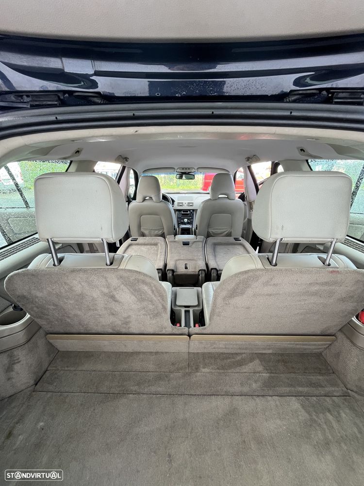 Volvo XC 90 2.4 D5 7L Nivel 2 Auto. - 12