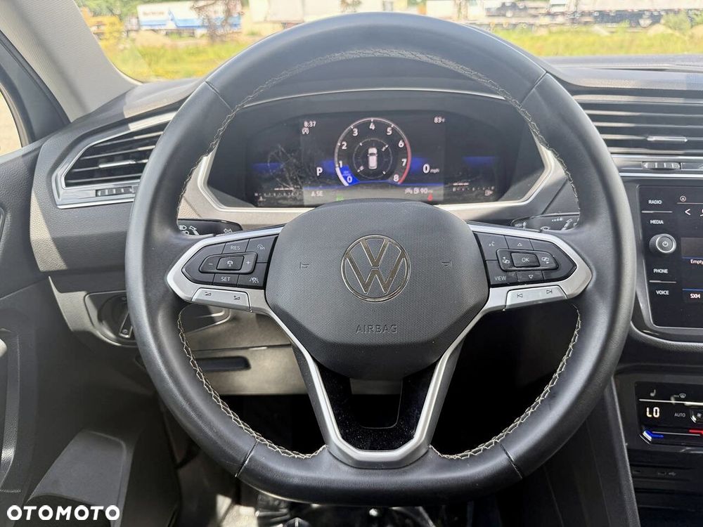 Volkswagen Tiguan 2.0 TSI 4Mot Life DSG - 23