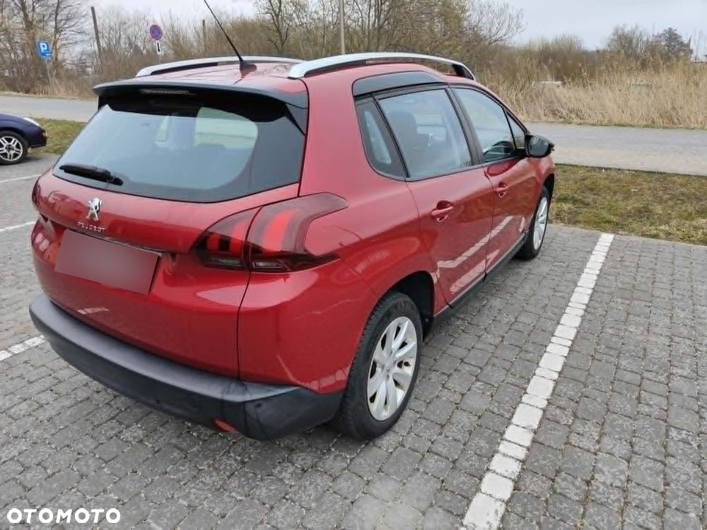 Peugeot 2008 1.2 Pure Tech Active S&S - 8
