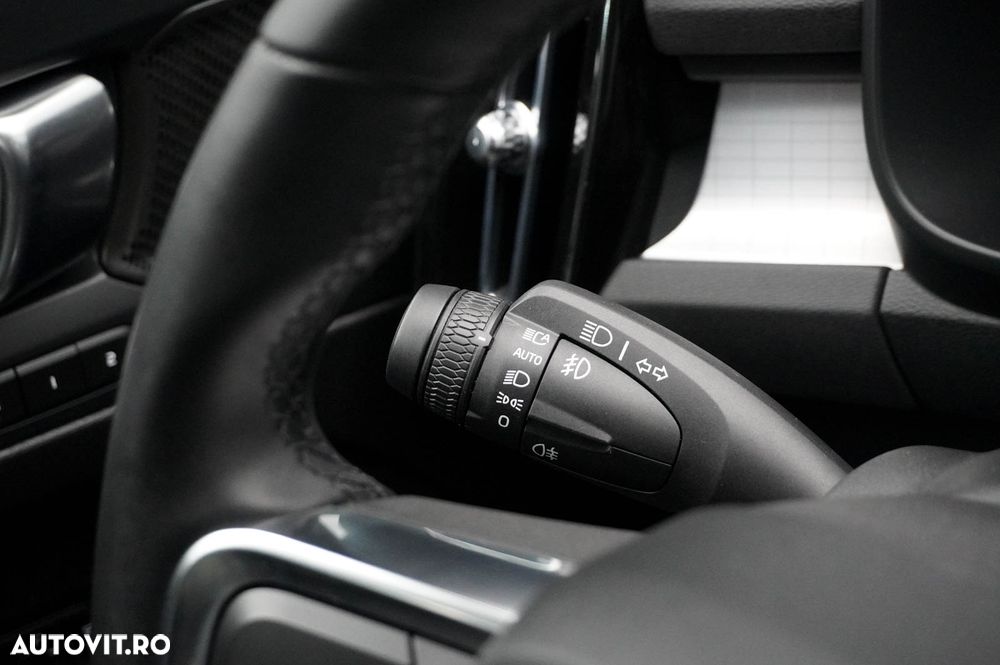 Volvo XC 40 T5 Recharge DKG Plus Dark - 18