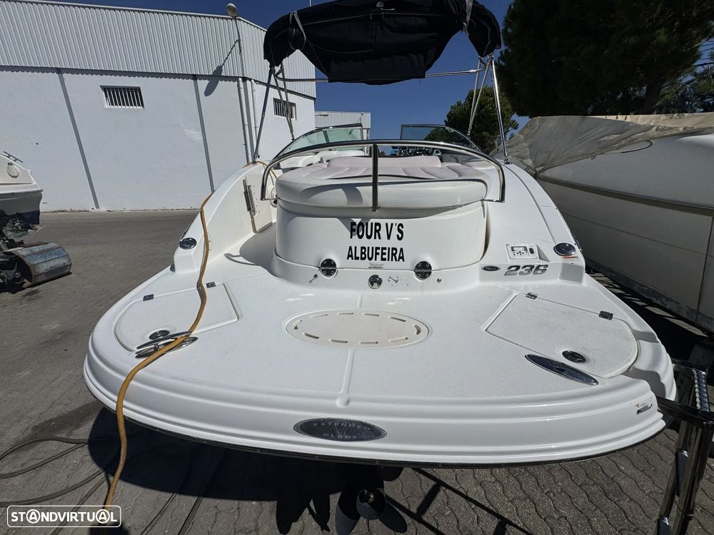 Chaparral 236 Sunesta - 5