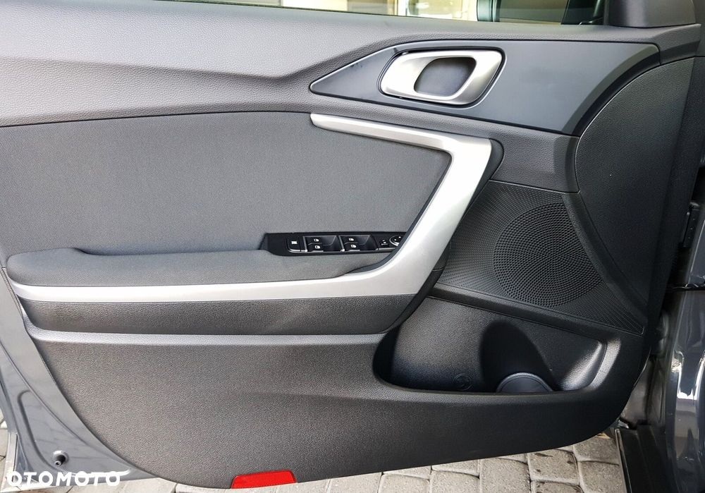 Kia XCeed 1.6 T-GDI M DCT - 11