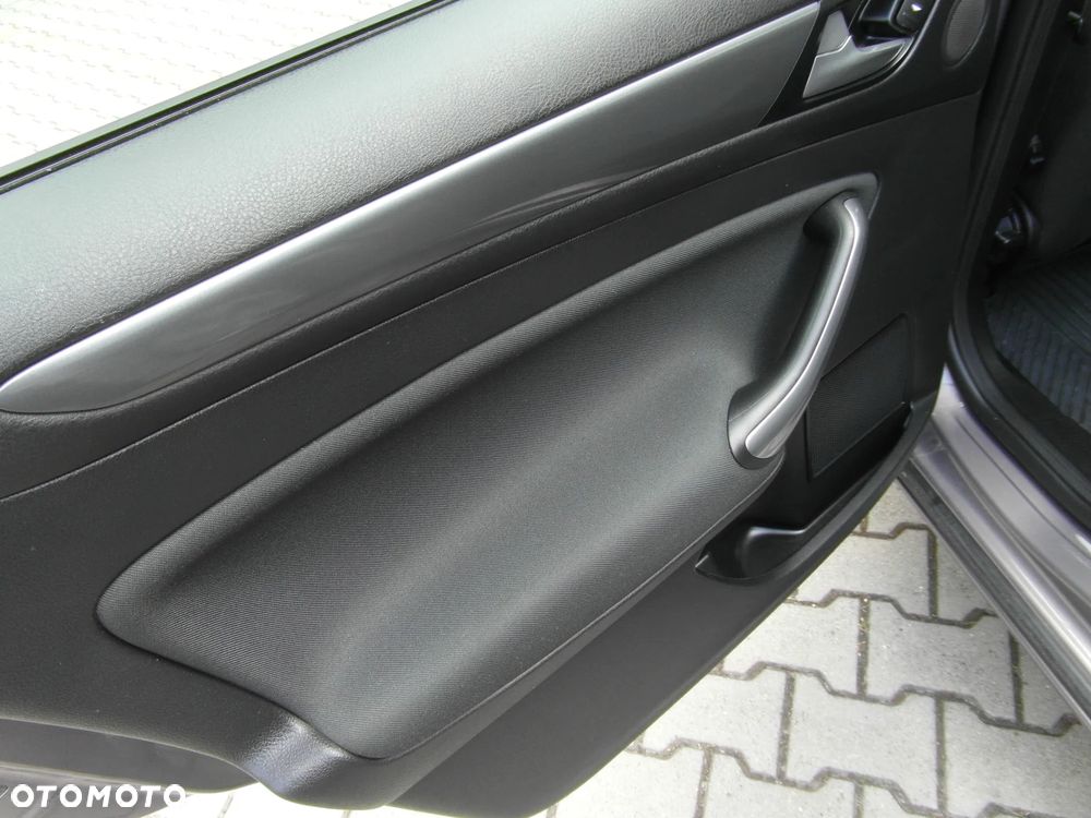 Ford Mondeo 2.0 Trend - 28