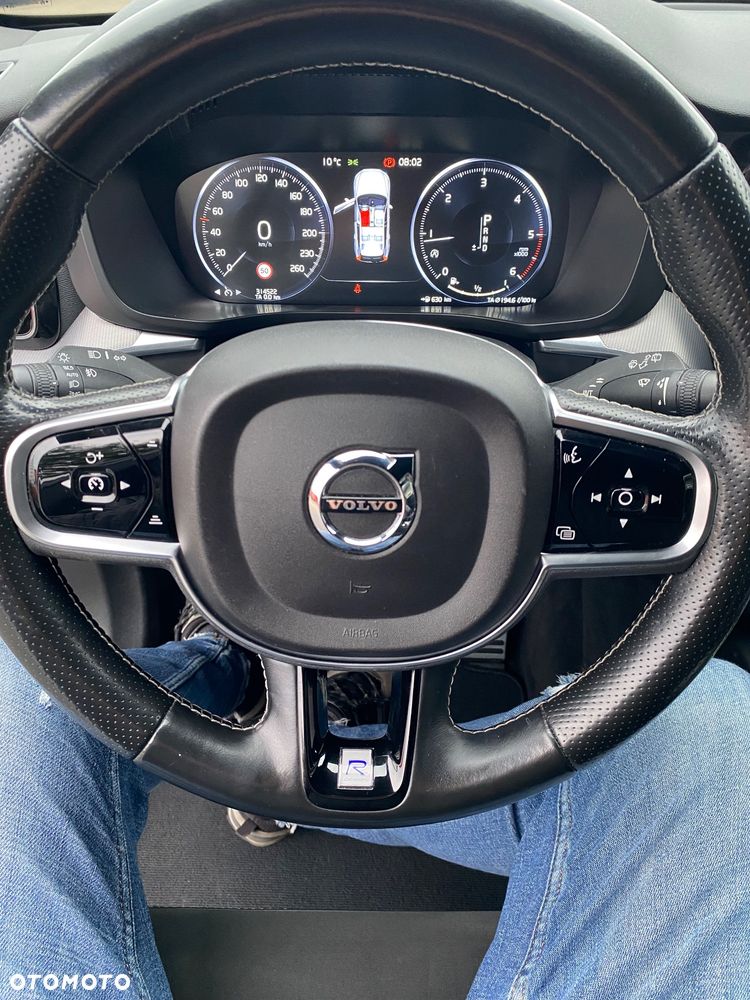 Volvo XC 60 D4 R-Design - 11