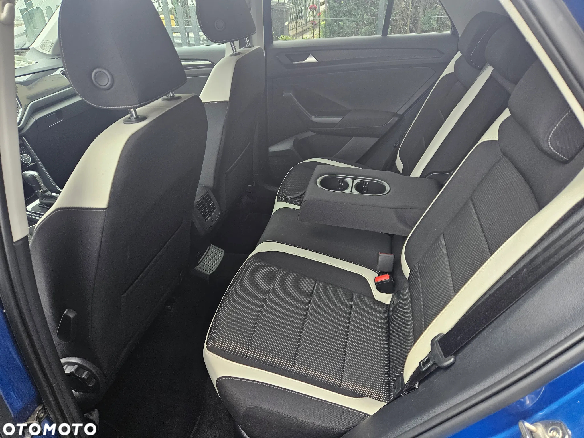 Volkswagen T-Roc 2.0 TDI SCR DSG Sport - 8