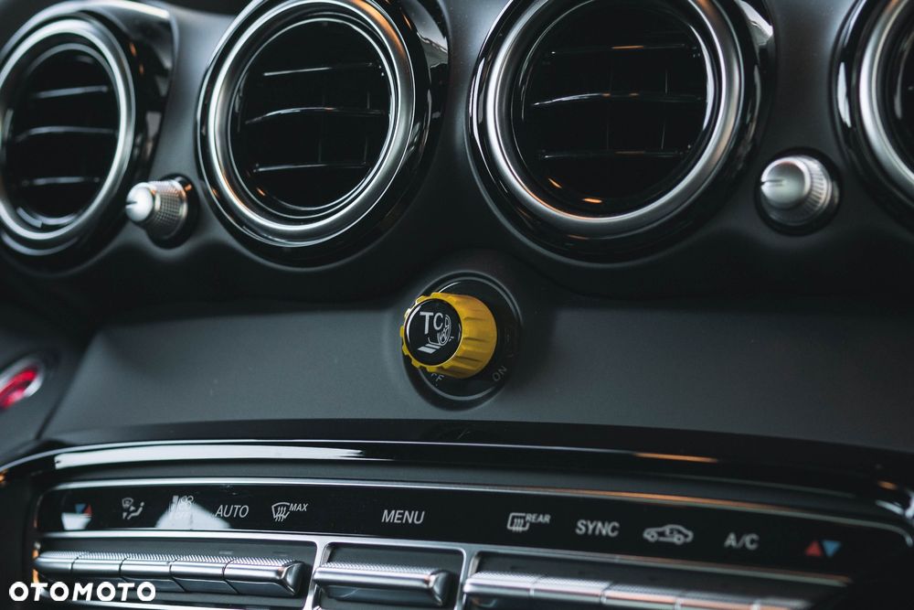 Mercedes-Benz AMG GT - 22
