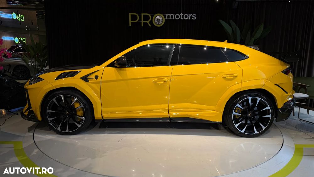 Lamborghini URUS - 15