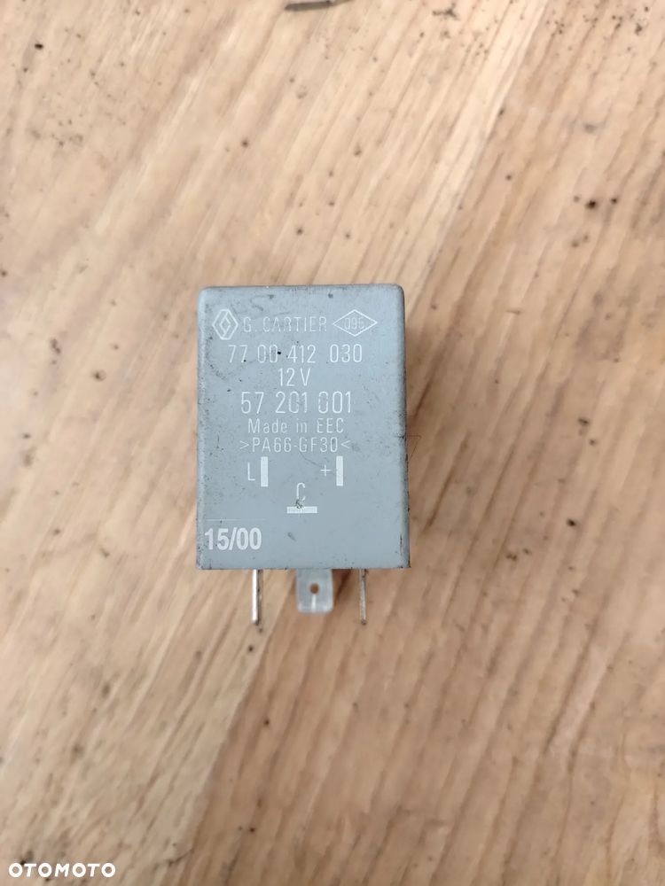 RENAULT LAGUNA I PRZEKAŹNIK MODUŁ 7700412030 - 1