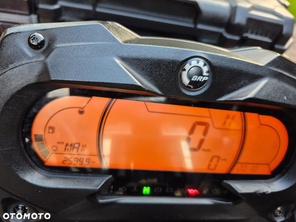 Can-Am Outlander Max - 24